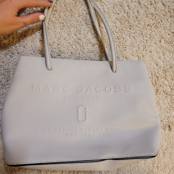 Marc Jacobs Handbag - Picture 5 of 6
